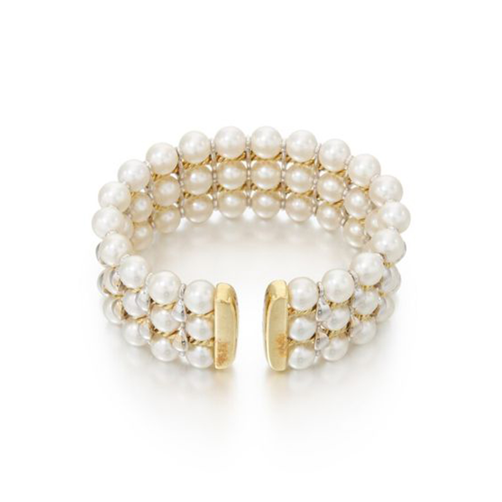 Elegant Gold Pearl Bracelet