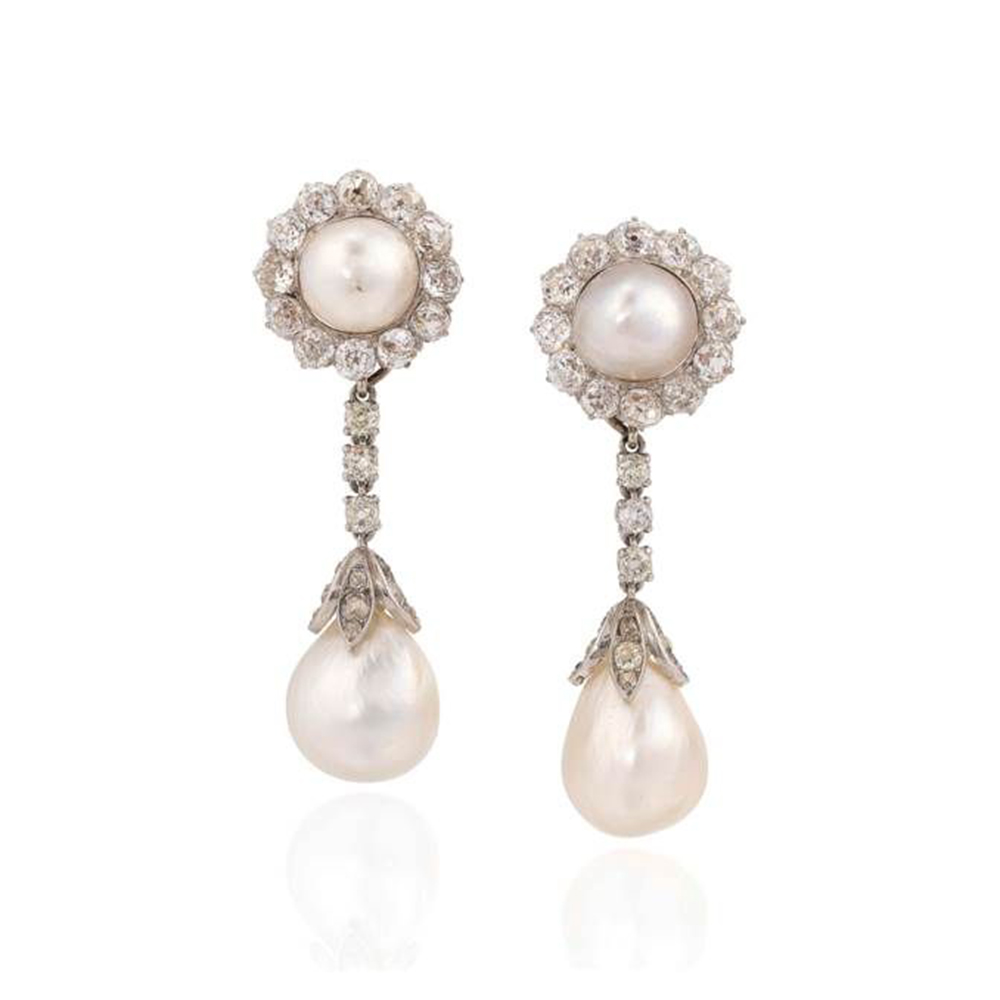Classy Pearl Earrings