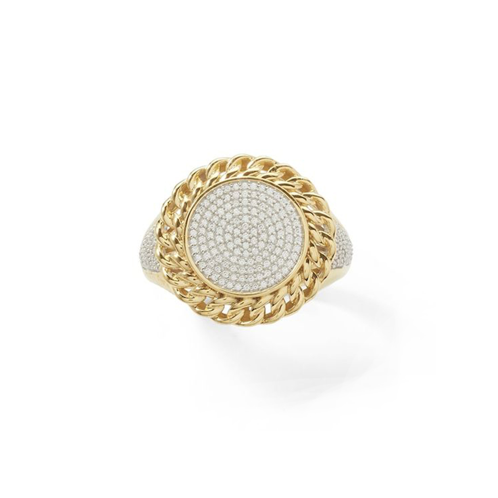 Elegant Gold Ring with Dazzling Diamonds