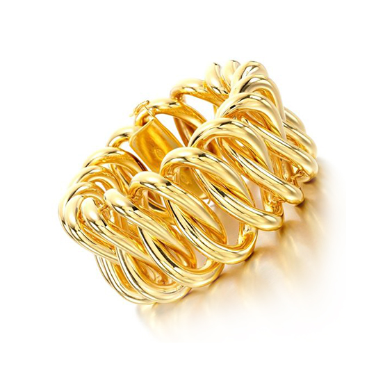 Chic Gold Bangle for Timeless Elegance